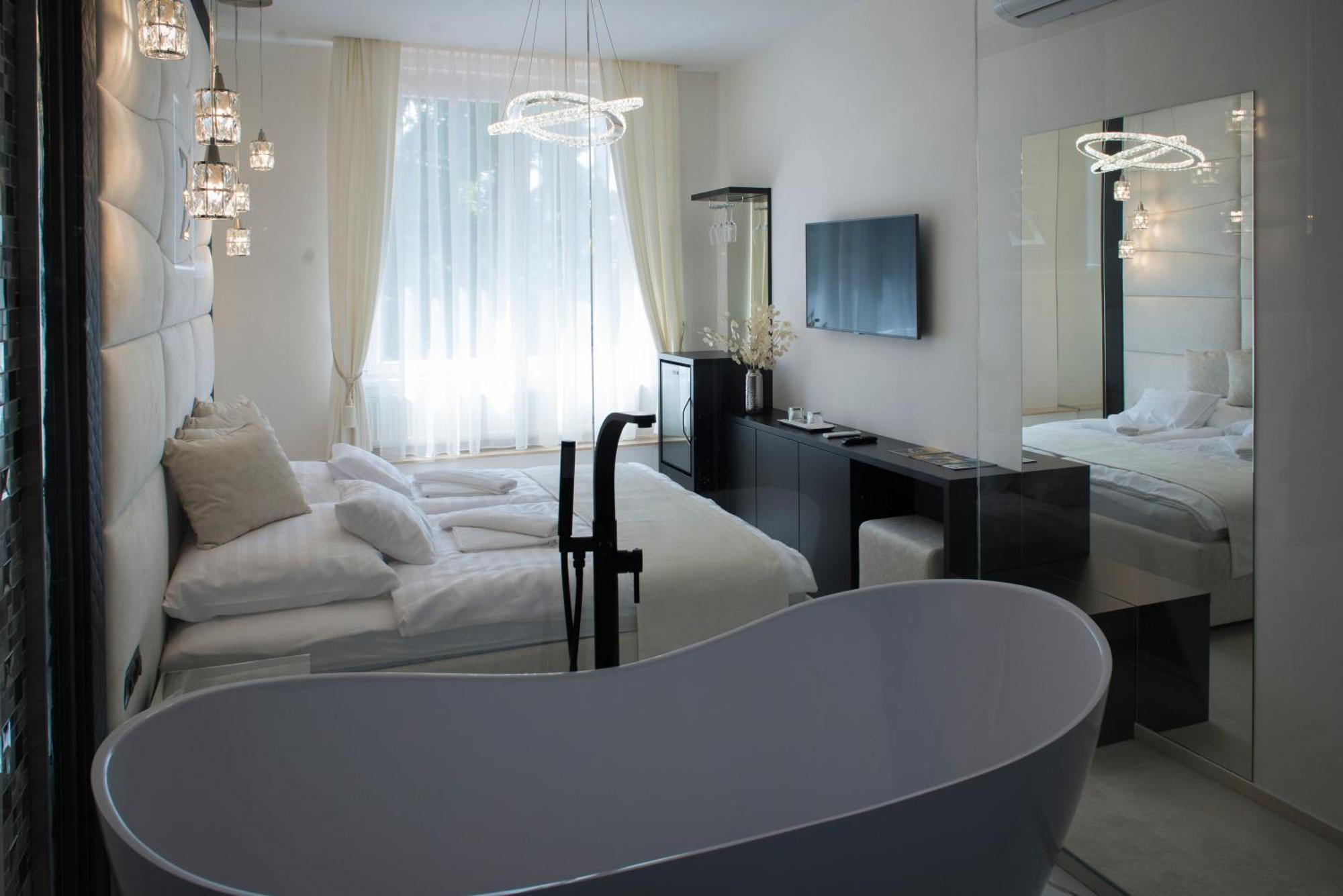 Z Rooms Boutique 佐洛埃格塞格 外观 照片