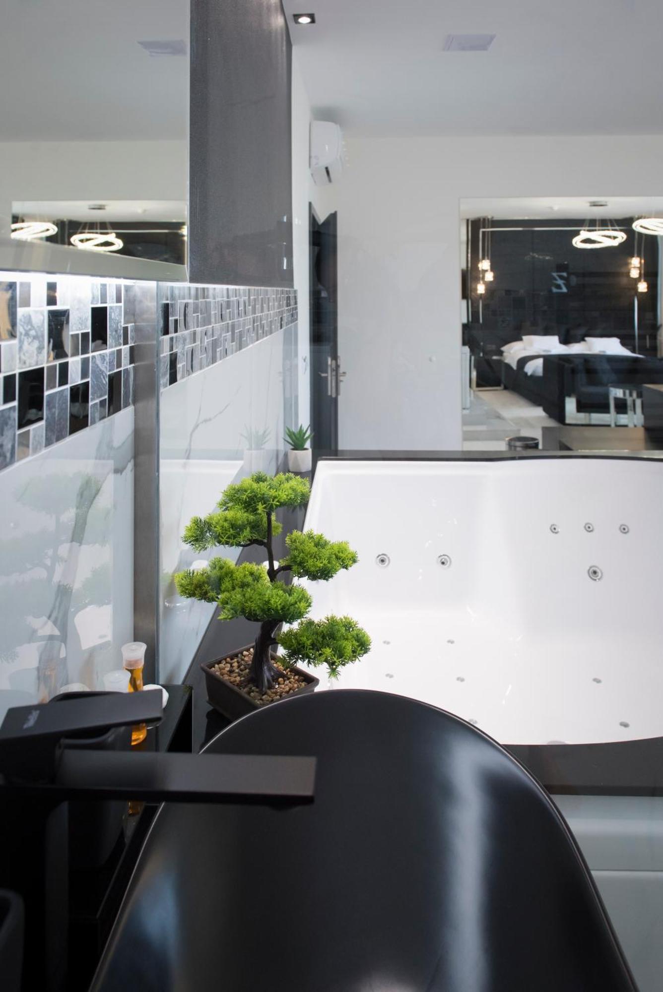Z Rooms Boutique 佐洛埃格塞格 外观 照片