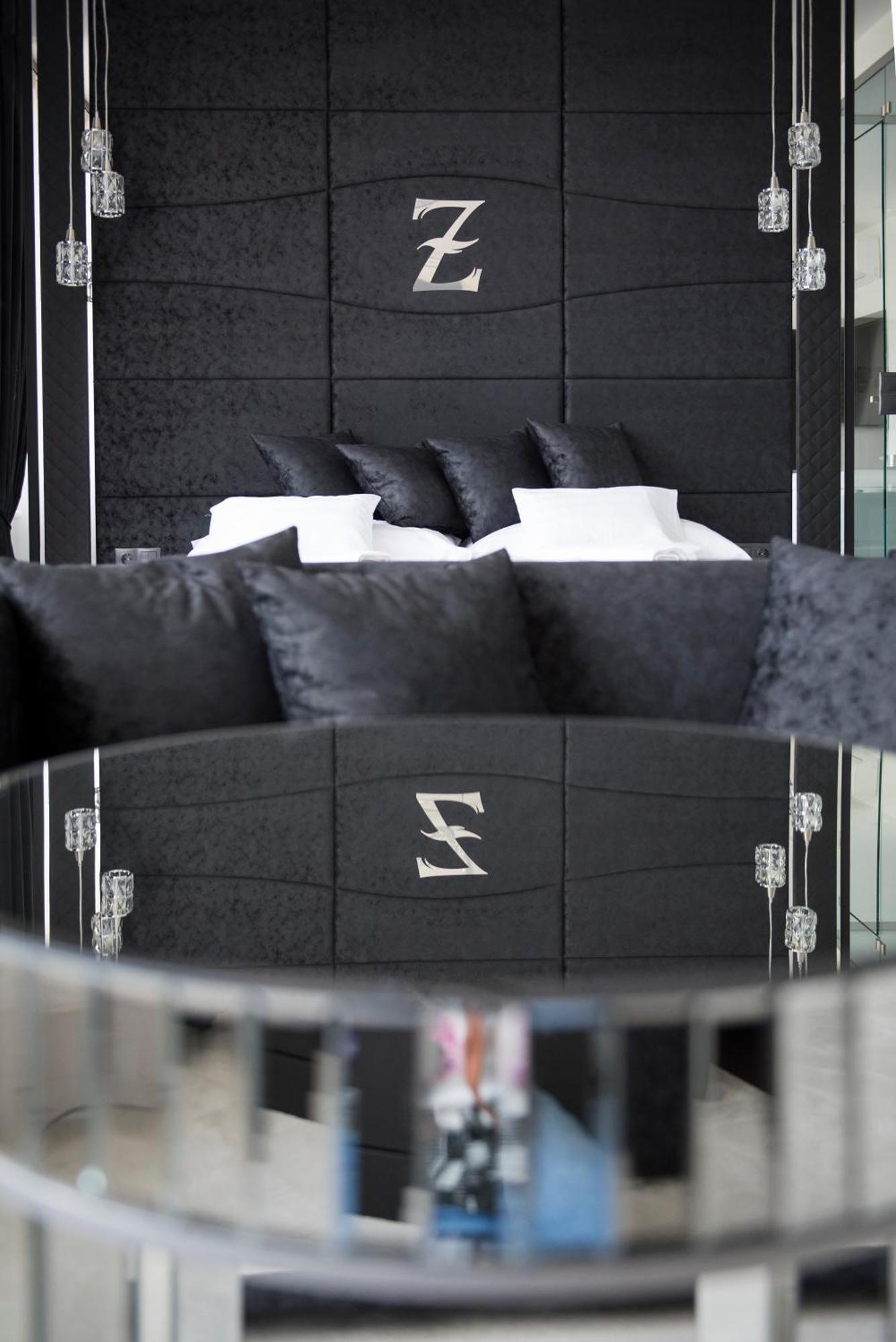 Z Rooms Boutique 佐洛埃格塞格 外观 照片